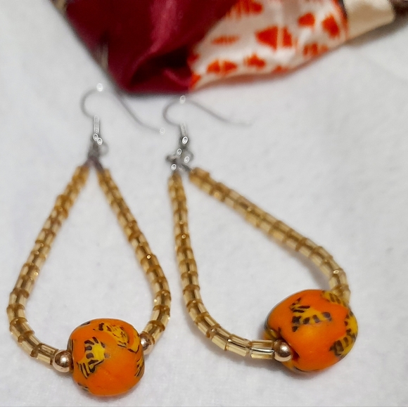 New handmade dangle earrings recycled African Glass beads - Picture 3 of 4